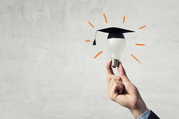 小学四年级奥数：年龄问题例题及讲解